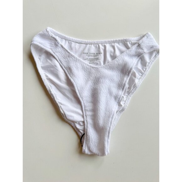 NWOT 437 FOUR THREE SEVEN White Crinkle V-Front Bikini Bottom, Size M - Picture 2 of 8